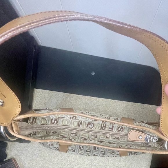 Salvatore Ferragamo Tan and Brown Women's Fartecth Shoulder Bag - Picture 7 of 7